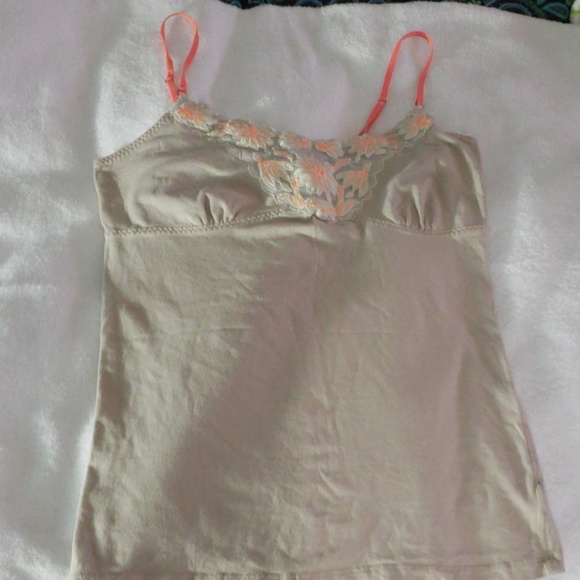 Tank top . - Picture 1 of 5